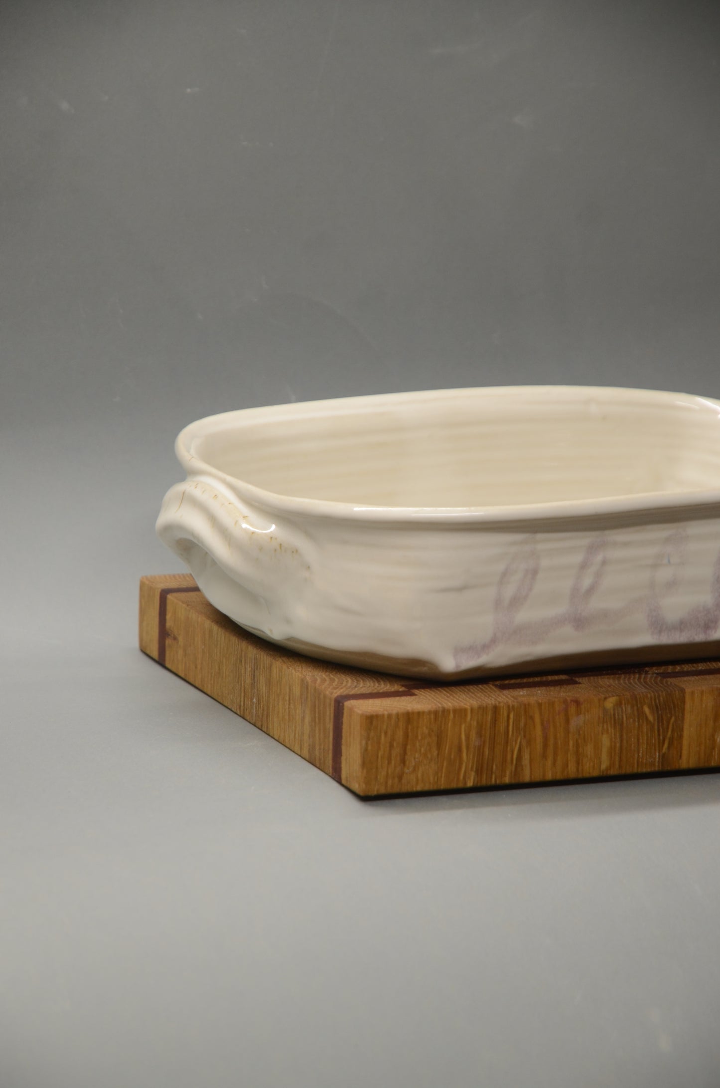 Auflaufform - violette Spiralen