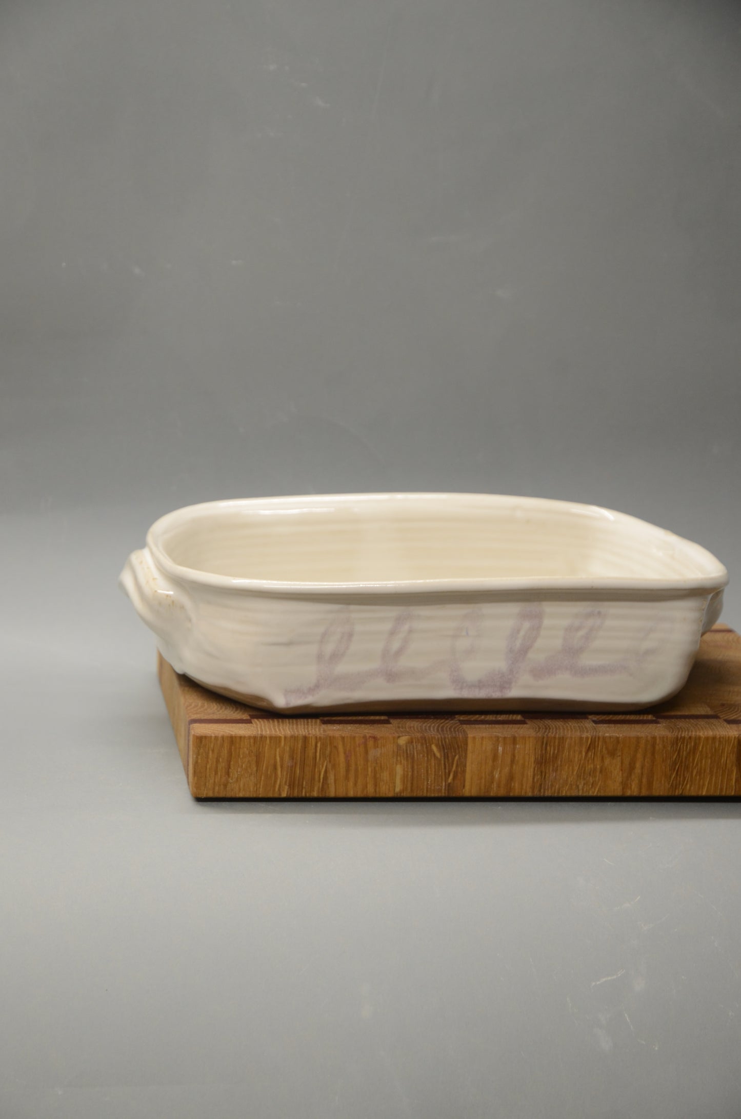 Auflaufform - violette Spiralen